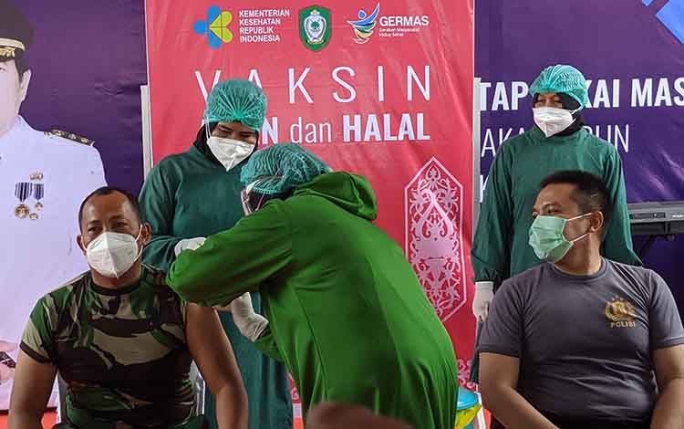Kesadaran Nakes Untuk Divaksin Sangat Dibutuhkan