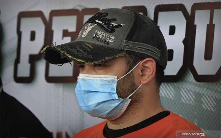 Polisi Buru Pemasok Ekstasi untuk Ridho Rhoma