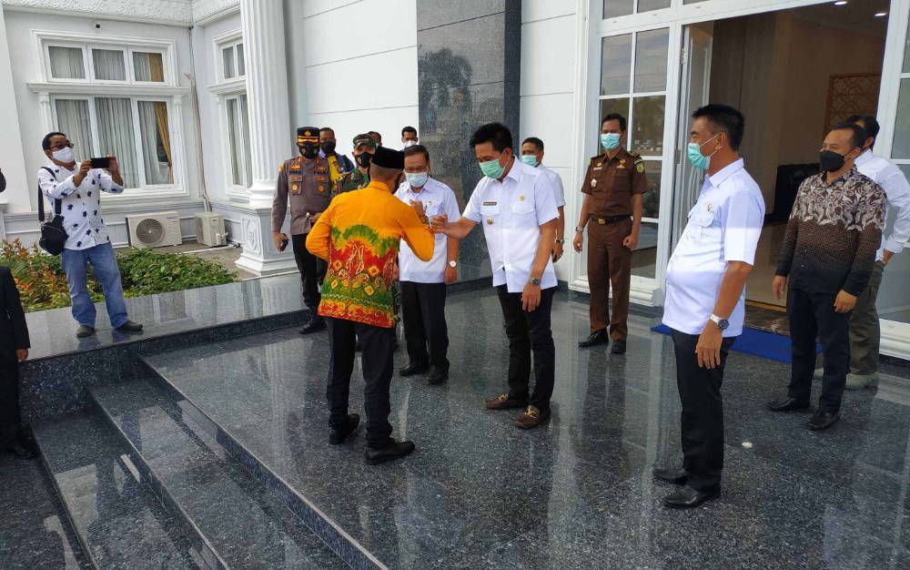 Bupati Barito Utara Sambut Kedatangan Wabup Hulu Sungai Tengah