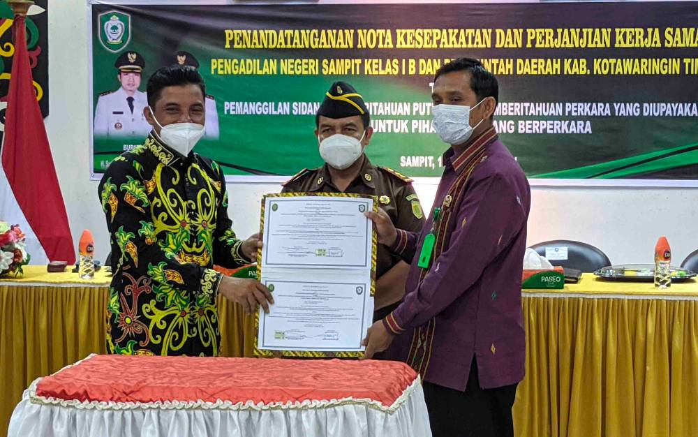 Pengadilan Negeri Sampit dengan Pemkab Kotim Dandatangani Nota Kesepakatan ini