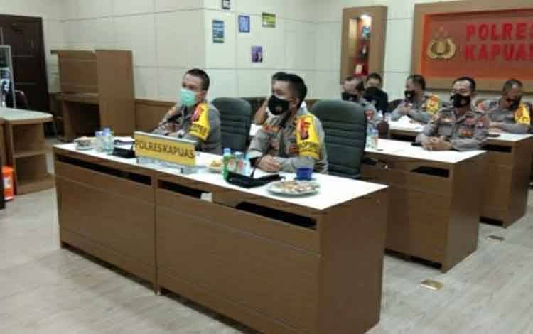 Kapolres Kapuas Ikuti Launching Pasar Tangguh Kapolda Kalteng Secara Virtual