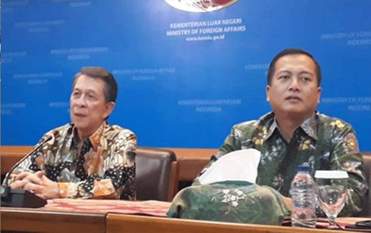 Dubes Indonesia untuk Filipina Sinyo Harry Sarundajang Meninggal