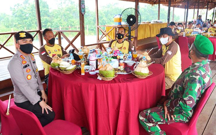 Kapolda Kalteng Bersama Forkopimda Touring ke Danau Biru Tingkatkan Sinergi