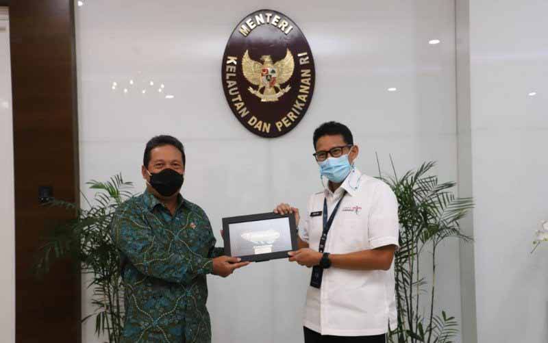 Trenggono - Sandiaga Uno Sepakat Kembangkan Wisata Bahari Indonesia