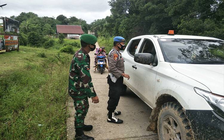 Koramil Lahei Lakukan Operasi PPKM Bersama Tiga Pilar Tekan Penyebaran Covid-19