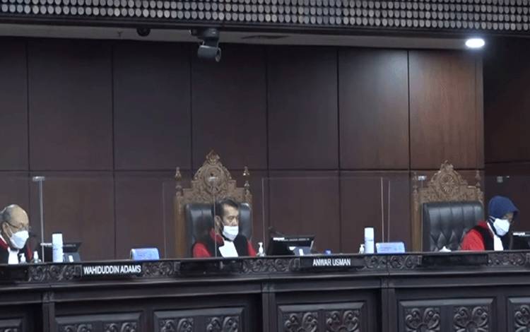 Akademisi: Tujuan Utama Demokrasi, Kelegawaan