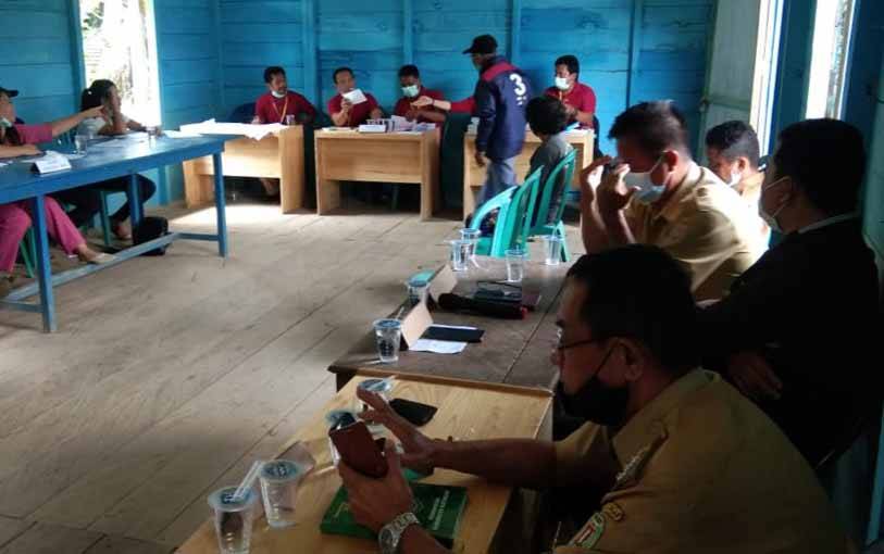 Polsek Sanaman Mantikei Amankan Pemilihan BPD Tumbang Labehu