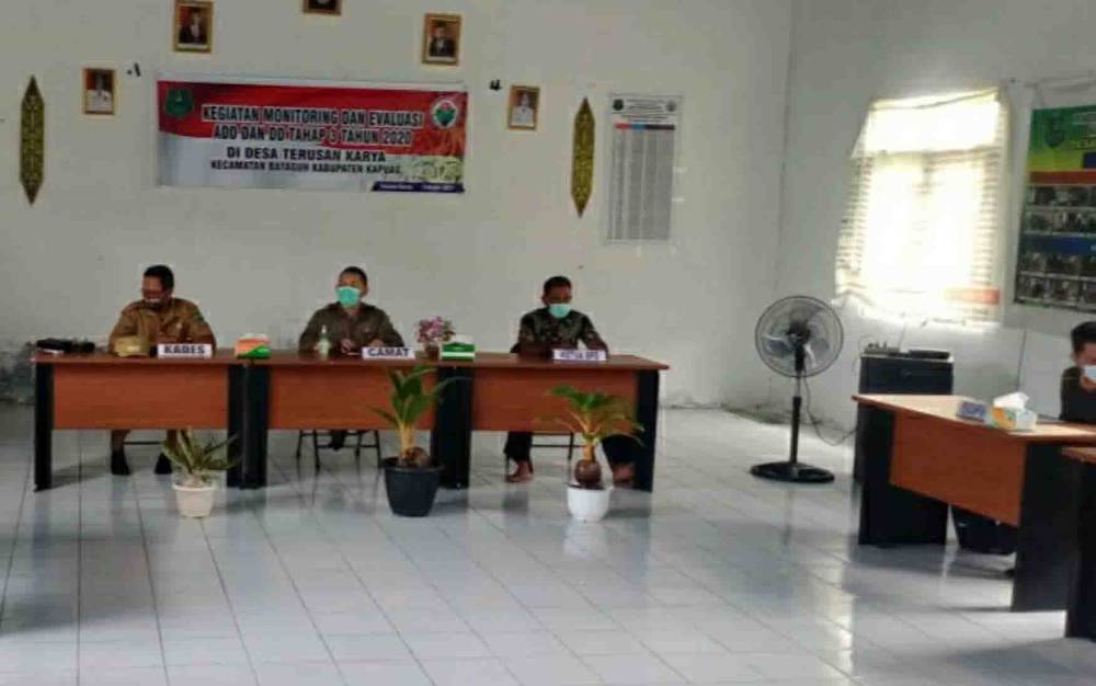 Pemerintah Kecamatan Bataguh Monitoring dan Evaluasi di Tiga Desa