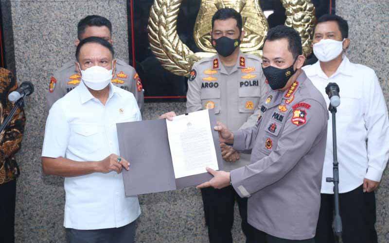Kapolri Izinkan Kompetisi Sepakbola Asal Taat Protokol Kesehatan