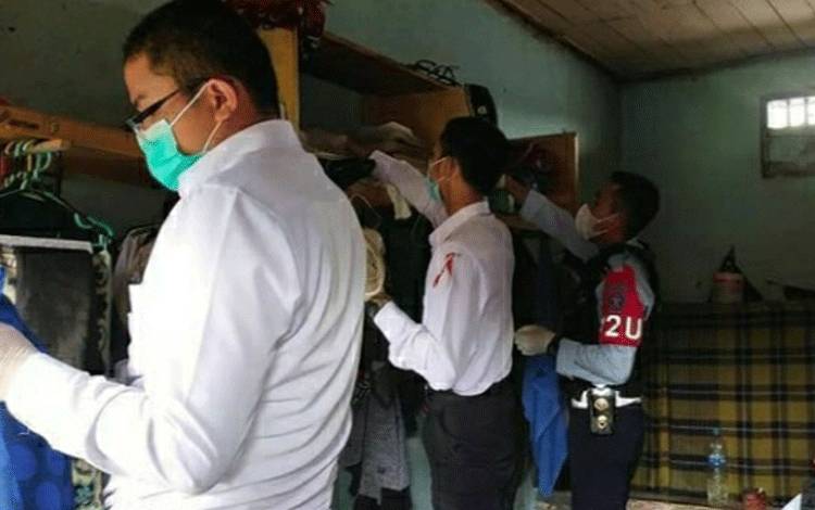 Petugas Rutan Kuala Kapuas Lakukan Razia Dadakan di Kamar Hunian