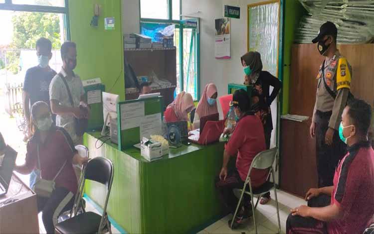 Polsek Katingan Kuala Kawal Pelaksanaan Vaksinasi Covid-19 Tahap Kedua