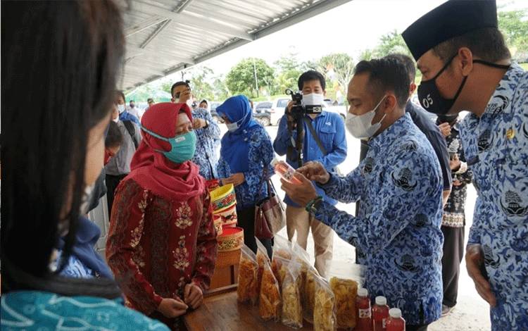 Wali Kota Palangka Raya Minta Semua Pihak Manfaatkan Produk UKM Lokal