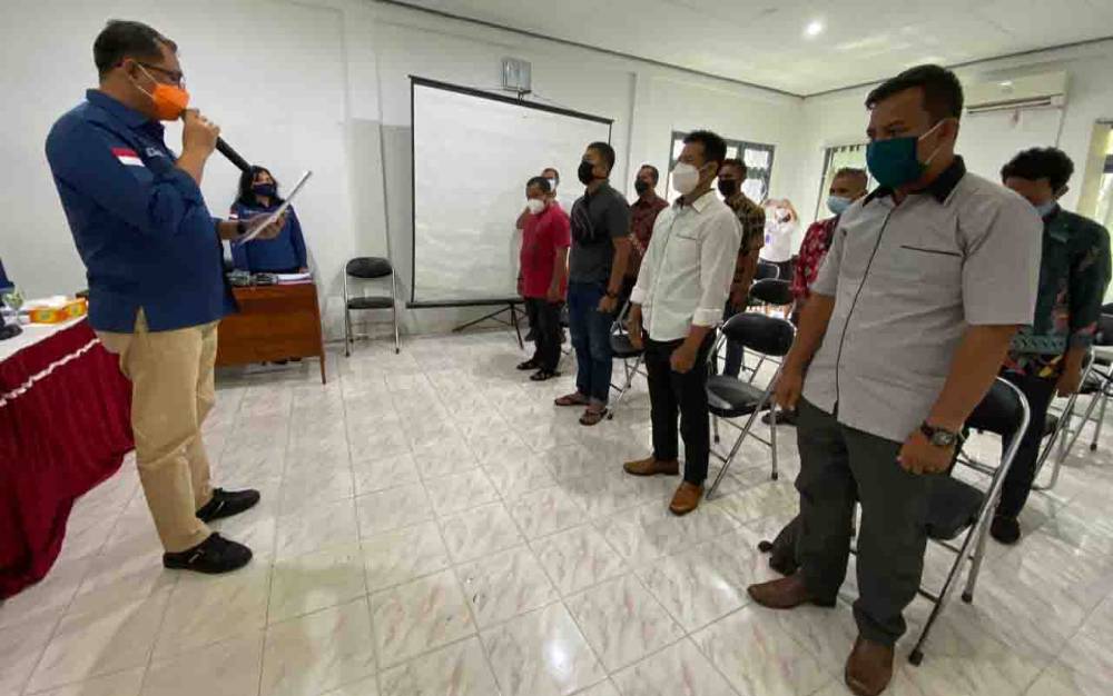 Kepala Dislutkan Kalteng Kukuhkan Pokmaswas Kabupaten Kapuas