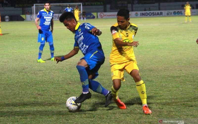 Persib Kehilangan Ghozali Siregar dan Omid Nazari