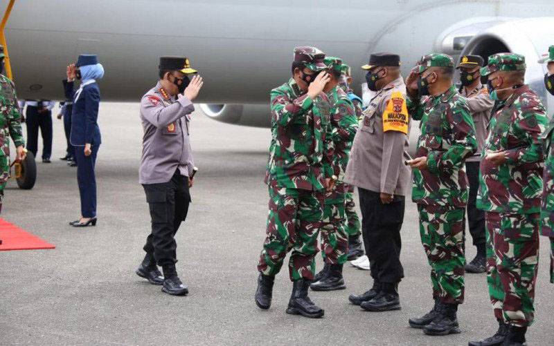 Panglima TNI dan Kapolri Bakar Semangat Satgas Nemangkawi