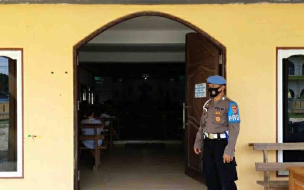 Polsek Kapuas Tengah Lakukan Pengamanan di Tempat Ibadah