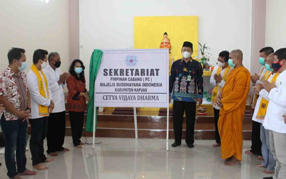 Sekretariat Majelis Buddhayana Diresmikan, Ini Harapan Kepala Kemenag Kapuas