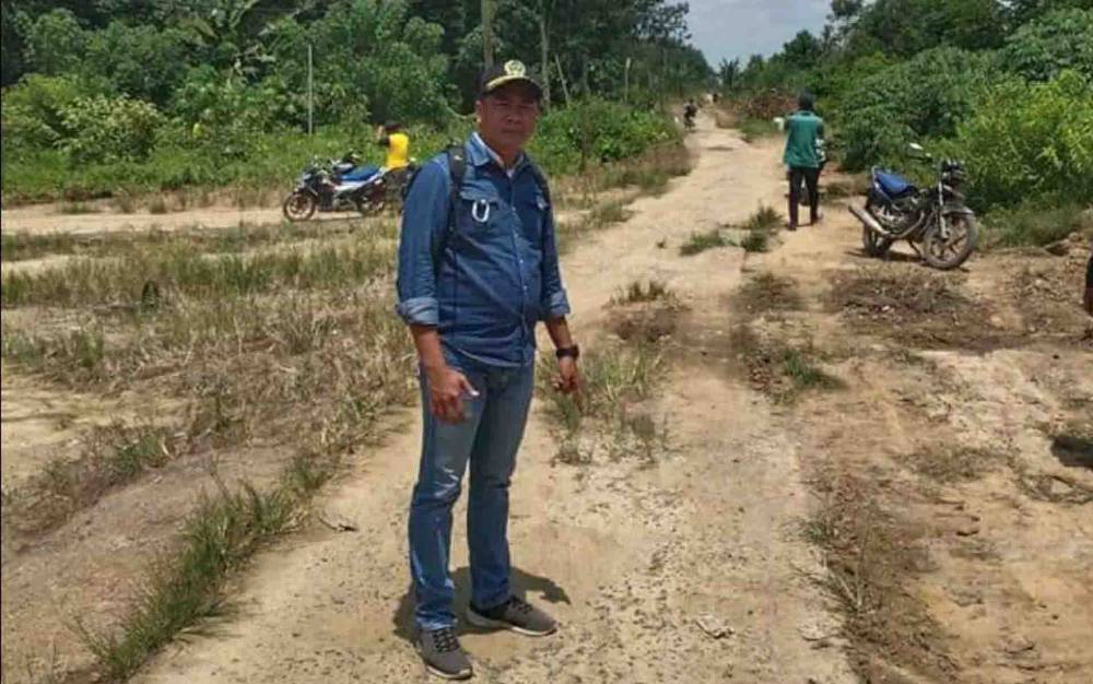 Anggota DPRD Kapuas : Jalan Poros Menuju Lahan Food Estate Desa Saka Lagun Perlu Perhatian