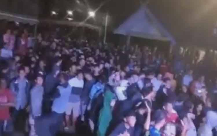 Ahli Virologi Sarankan Urutan Pertama 3M Diubah Jadi Jauhi Kerumunan