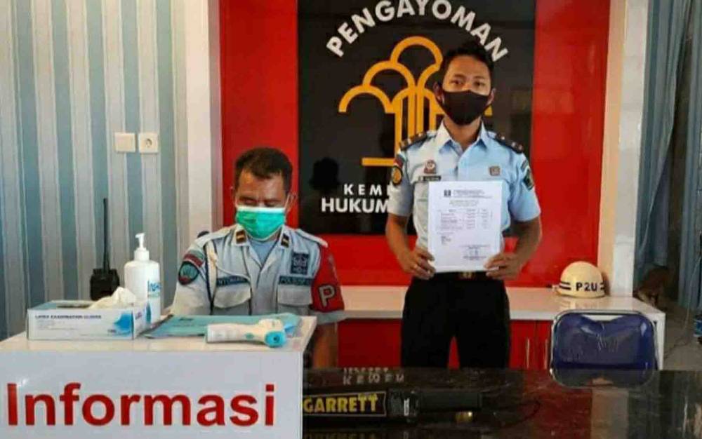 Rutan Kuala Kapuas Terapkan SOP Penerimaan Tamu di P2U Seusai Prokes
