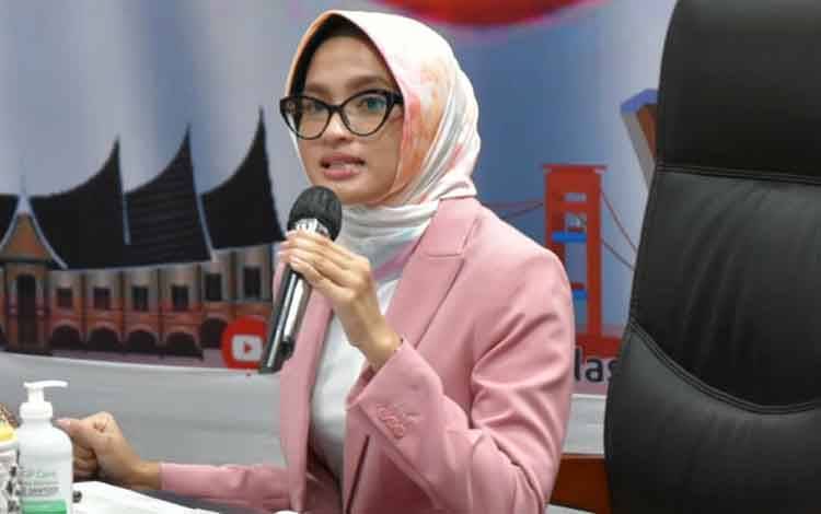 Didapuk Sebagai Bunda Literasi Berikut Tugas Ivo Sugianto Sabran