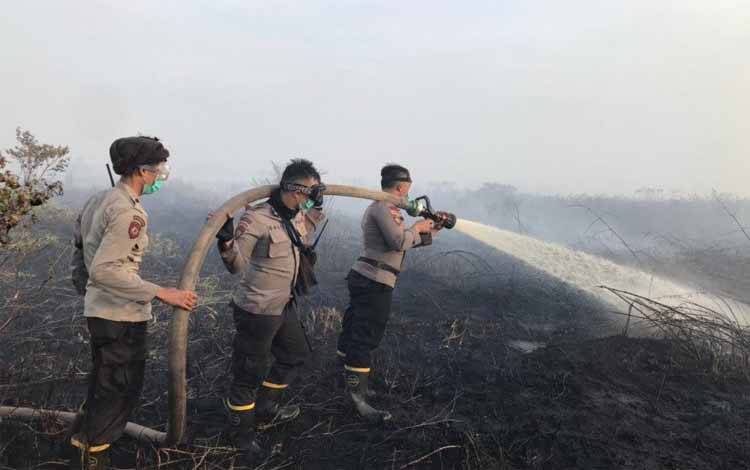 Polda Kalbar Tetapkan 8 Tersangka Perorangan Kasus Karhutla