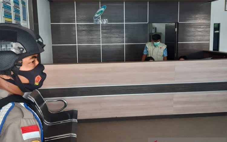 KPK Geledah 3 Lokasi di Tanjungpinang Terkait Kasus Rokok FTZ