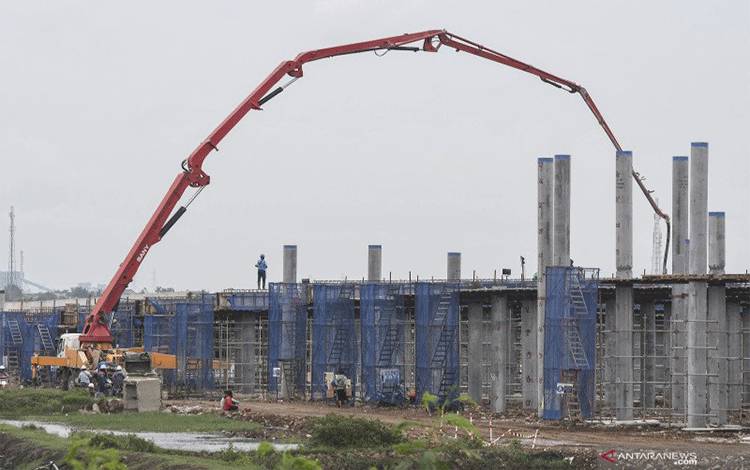 ADB Yakin Ekonomi Indonesia Akan Pulih tapi Tidak 'V Shape Recovery'