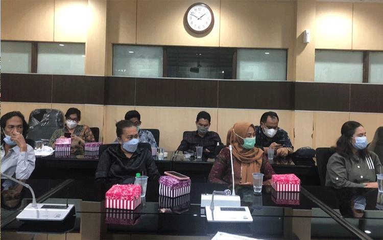 DPRD Palangka Raya Rancang Perda Pengurangan Penggunaan Plastik
