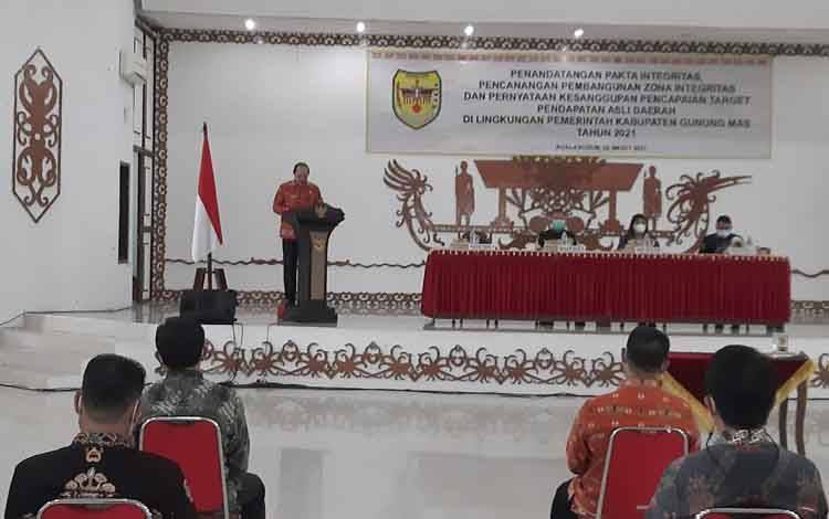 Pemkab Gunung Mas Gelar Penandatanganan Pakta Integritas dan Pernyataan Kesanggupan Pencapaian PAD