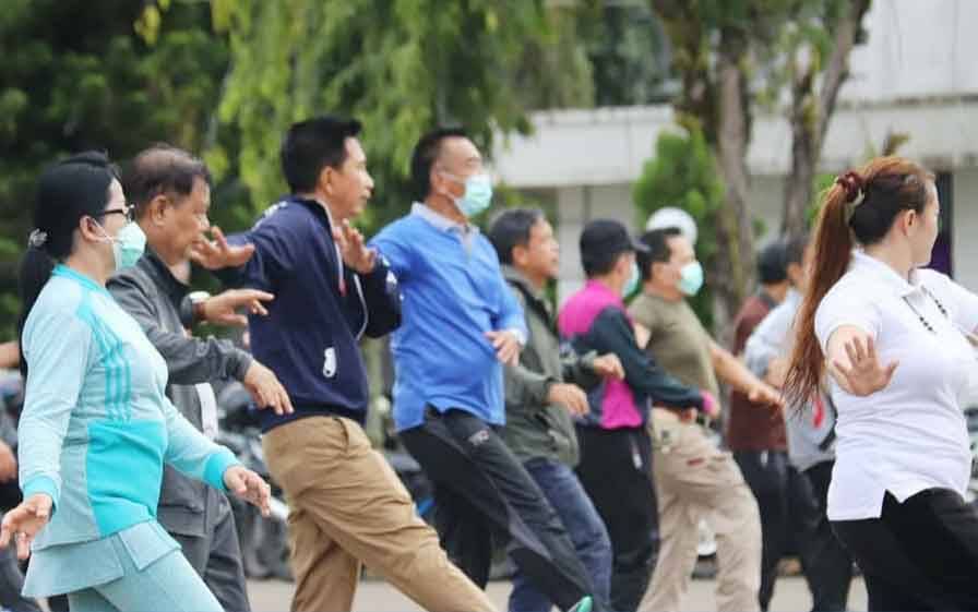 Bupati Barito Utara Olahraga Bersama Pegawai untuk Jaga Kesehatan