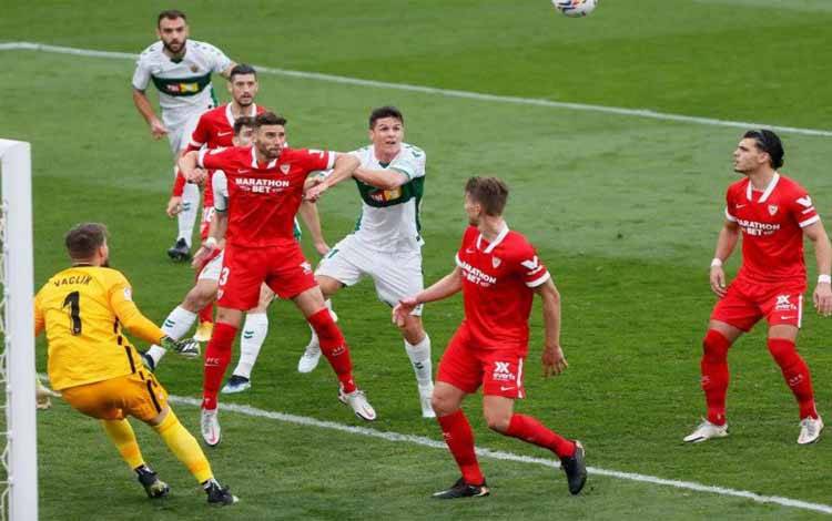 Sevilla Takluk 1-2 di Markas Elche
