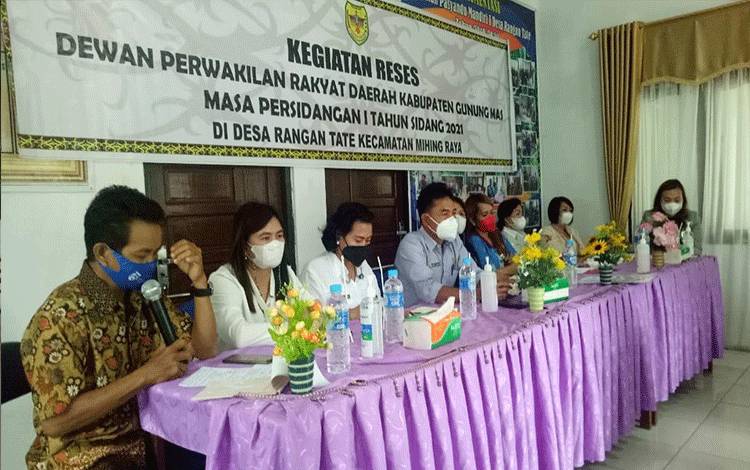 Warga Keluhkan Jalan Rusak, Reses DPRD Gunung Mas di Dapil I