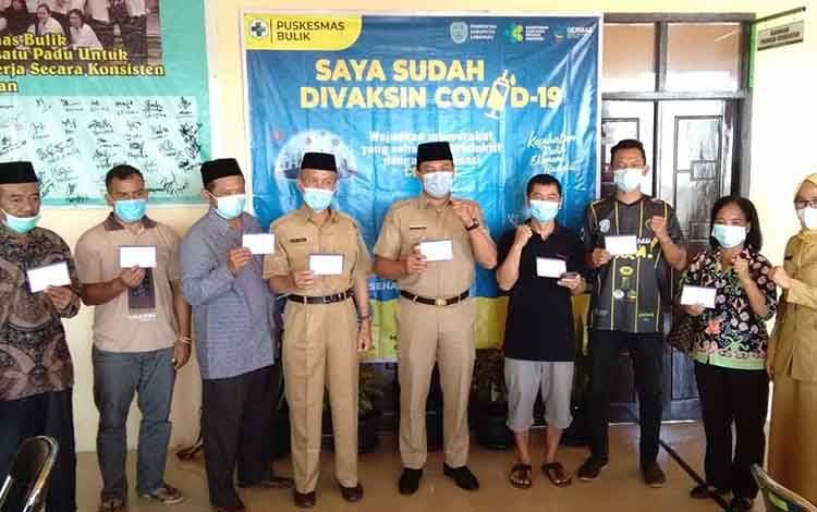 Bupati, Tokoh Agama Hingga Anggota PWI Lamandau Ikuti Vaksinasi Gelombang II