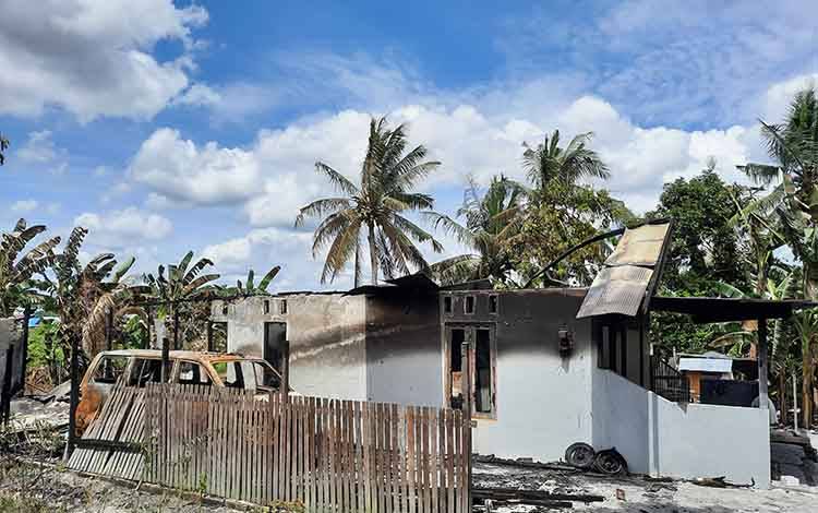 Tak Hanya Rumah dan Mobil, Uang Puluhan Juta Juga Hangus Terbakar