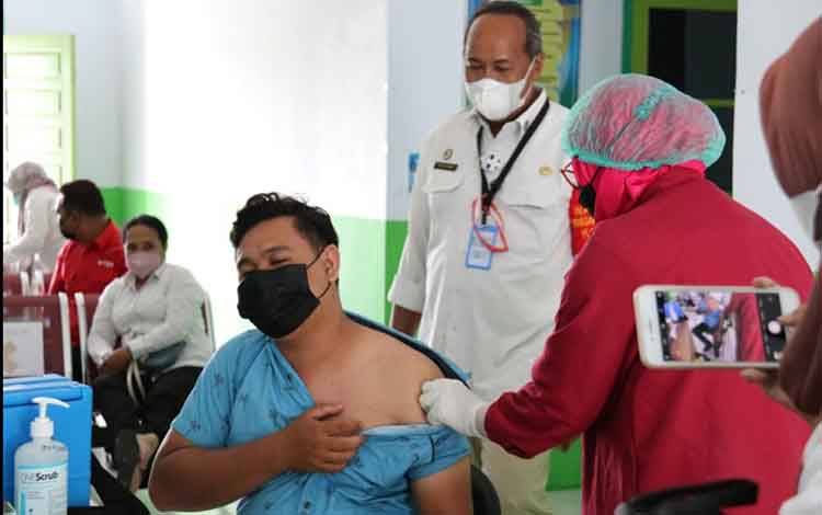 Kata Ahli Bagi Orang yang Sudah Divaksin Kalau Terinfeksi COVID, Begini....