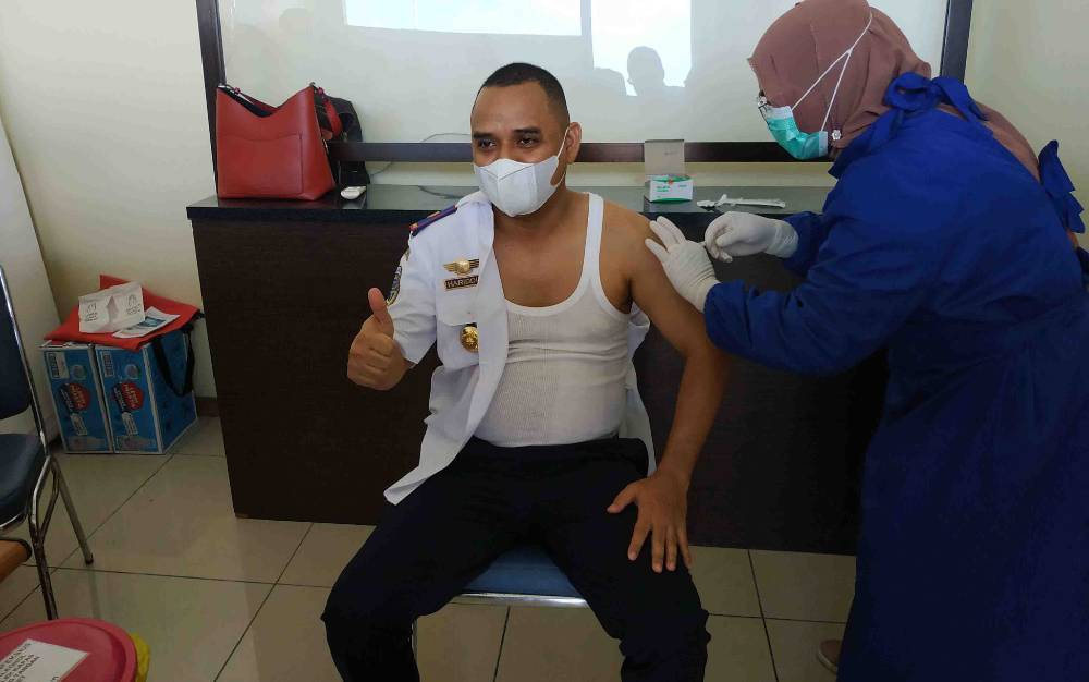 Usai Divaksin,  Ini Harapan Kepala Bandara Kuala Pembuang