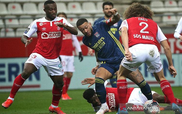 Lyon Buang Peluang ke Puncak Setelah Ditahan Imbang Reims