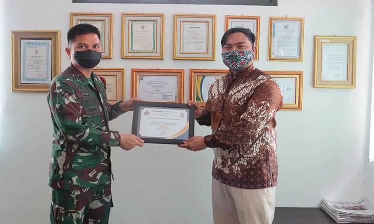 KPP Pratama Beri Piagam Penghargaan ke Kodim Muara Teweh