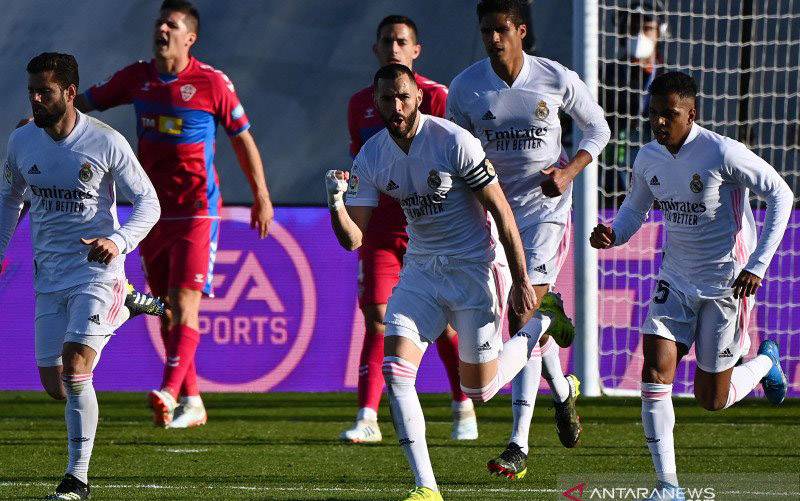 Dua Gol Benzema Menangkan Real Madrid Atas Elche