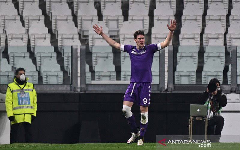 Trigol Dusan Vlahovic Antar Fiorentina Hajar Benevento