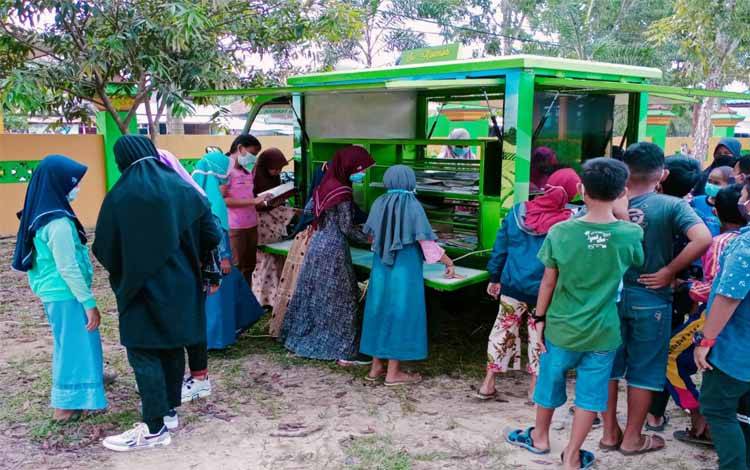 Begini Cara Kodim Pangkan Bun Tumbuhkan Minat Baca Anak Gunakan Si Komos