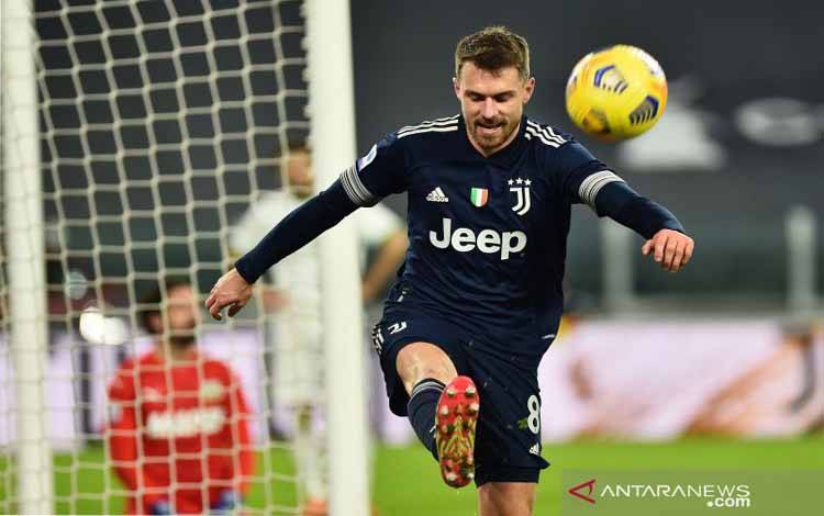 Aaron Ramsey Dipastikan Absen Bela Juve Hingga Jeda Internasional