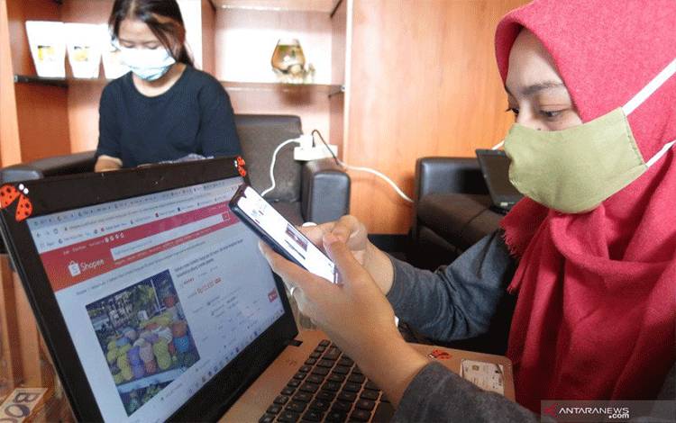 Peneliti: Peningkatan Ekonomi Digital Jadi Momentum Penetrasi Digital