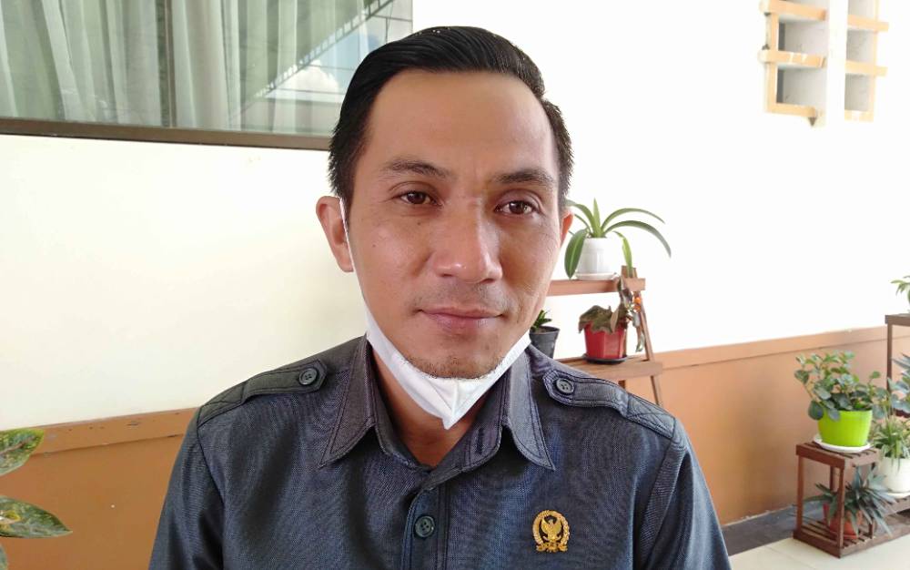 SDN Desa Talingke Terancam Ambruk Akibat Abrasi, ini Saran Legislator Katingan untuk Pemkab