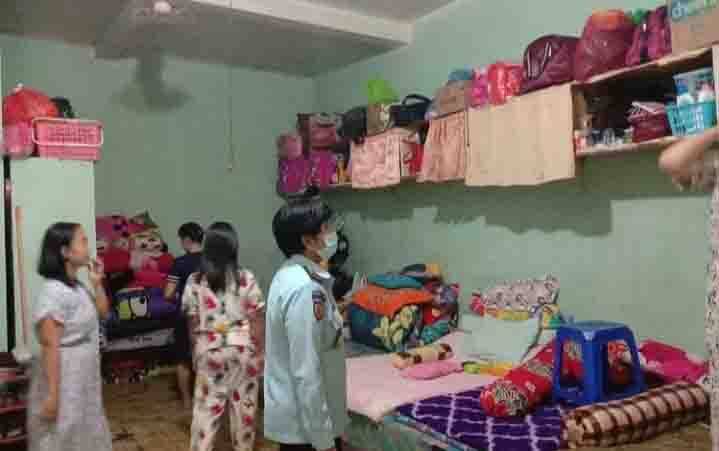 Pegawai Lapas Sampit Rutin Kontrol Kebersihan Blok Hunian Warga Binaan
