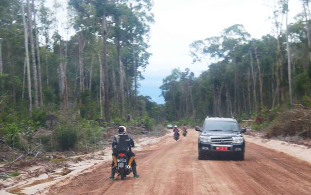 Jalan Alternatif Lemo - Palangka Raya Sudah Dapat Dilintasi Mobil