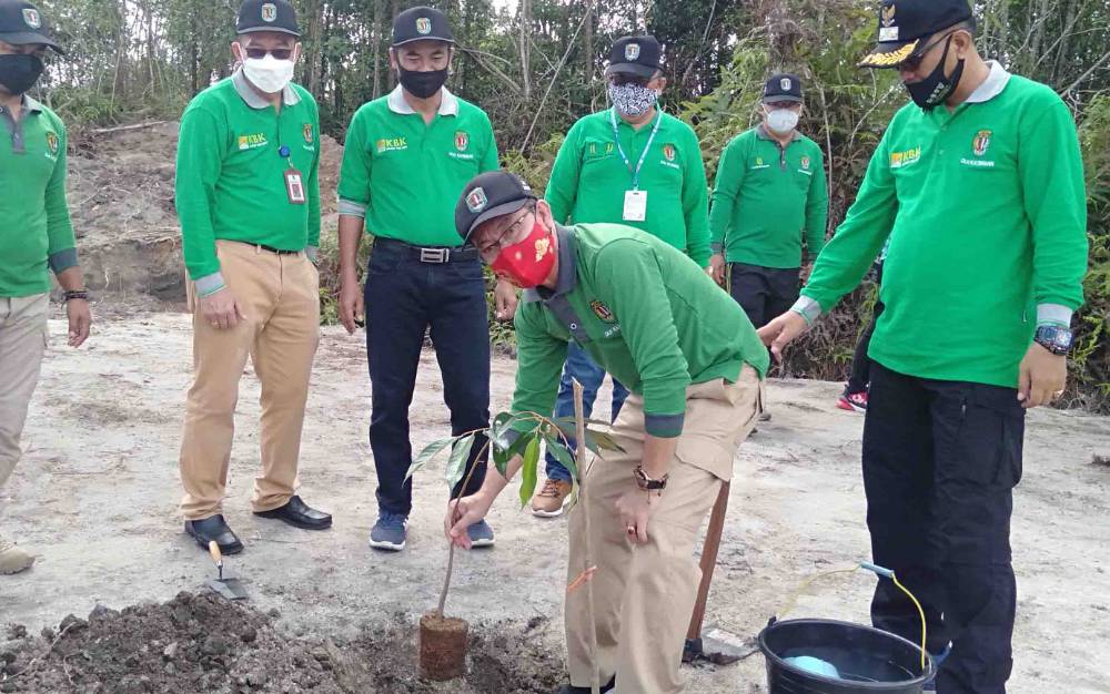 1.600 Bibit Buah Lokal Ditanam di Kebun Raya Katingan