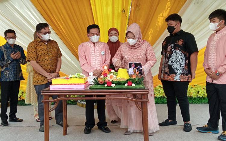 Bupati Kobar Nurhidayah Ulang Tahun, Begini Acaranya