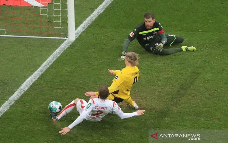 Haaland Hindarkan Dortmund dari Kekalahan di Cologne